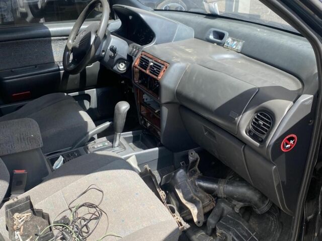 Зеленый Хендай Другая, объемом двигателя 2 л и пробегом 356 тыс. км за 1600 $, фото 5 на Automoto.ua