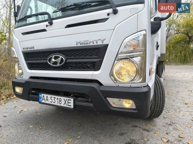 Хендай EX8 2018 у Полтаві на Automoto.ua Білий Хендай EX8, об'ємом двигуна 3.93 л та пробігом 201 тис. км за 27000 $, фото 50 на Automoto.ua