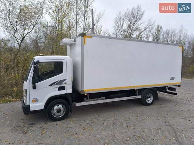 Хендай EX8 2018 у Полтаві на Automoto.ua Білий Хендай EX8, об'ємом двигуна 3.93 л та пробігом 201 тис. км за 27000 $, фото 18 на Automoto.ua