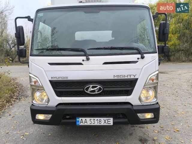 Хендай EX8 2018 у Полтаві на Automoto.ua Білий Хендай EX8, об'ємом двигуна 3.93 л та пробігом 201 тис. км за 27000 $, фото 49 на Automoto.ua