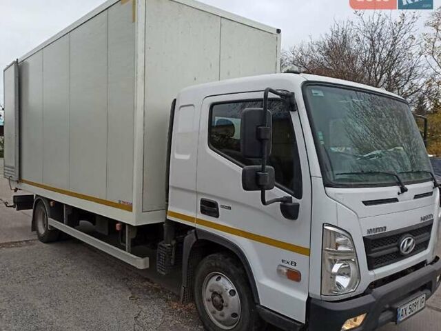 Белый Хендай EX8, объемом двигателя 2.89 л и пробегом 50 тыс. км за 39500 $, фото 3 на Automoto.ua