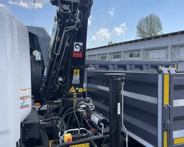 Хендай EX8, объемом двигателя 2.9 л и пробегом 1 тыс. км за 51785 $, фото 3 на Automoto.ua