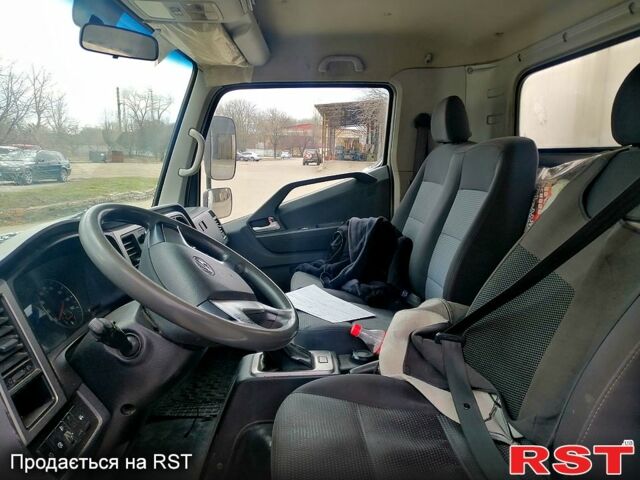 Хендай EX8, об'ємом двигуна 3.9 л та пробігом 301 тис. км за 28500 $, фото 4 на Automoto.ua