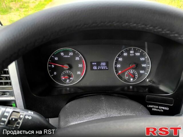Хендай EX8, объемом двигателя 3.9 л и пробегом 217 тыс. км за 26500 $, фото 5 на Automoto.ua
