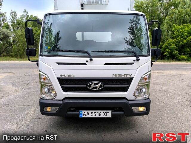 Хендай EX8, объемом двигателя 3.9 л и пробегом 217 тыс. км за 26500 $, фото 2 на Automoto.ua