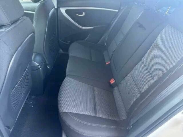 Білий Хендай Елантра, об'ємом двигуна 2 л та пробігом 77 тис. км за 6300 $, фото 12 на Automoto.ua