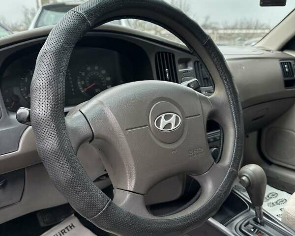 Білий Хендай Елантра, об'ємом двигуна 2 л та пробігом 193 тис. км за 4200 $, фото 5 на Automoto.ua