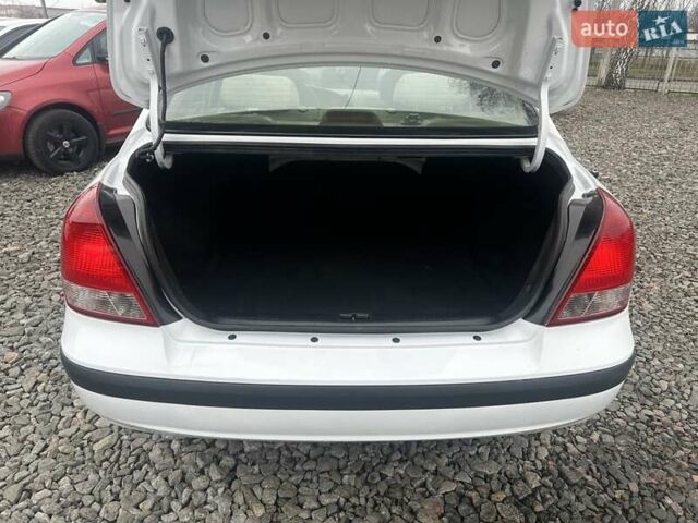 Білий Хендай Елантра, об'ємом двигуна 2 л та пробігом 193 тис. км за 4200 $, фото 15 на Automoto.ua