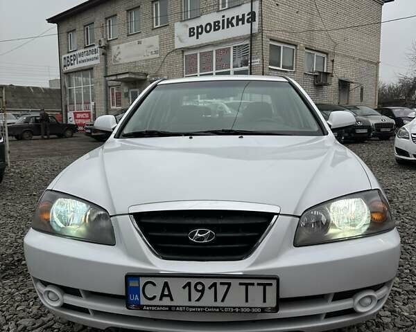 Білий Хендай Елантра, об'ємом двигуна 2 л та пробігом 193 тис. км за 4200 $, фото 2 на Automoto.ua