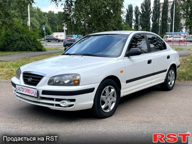 Белый Хендай Элантра, объемом двигателя 1.6 л и пробегом 283 тыс. км за 2790 $, фото 2 на Automoto.ua