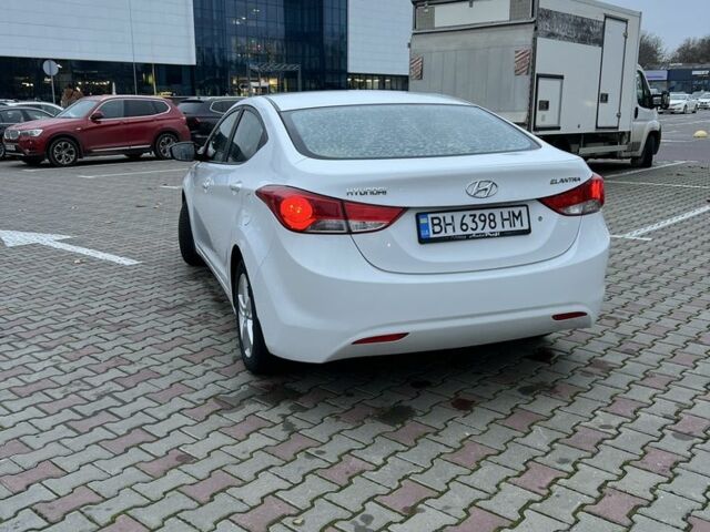 Білий Хендай Елантра, об'ємом двигуна 1.6 л та пробігом 141 тис. км за 8300 $, фото 5 на Automoto.ua