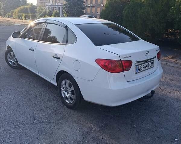 Білий Хендай Елантра, об'ємом двигуна 1.59 л та пробігом 230 тис. км за 8200 $, фото 6 на Automoto.ua