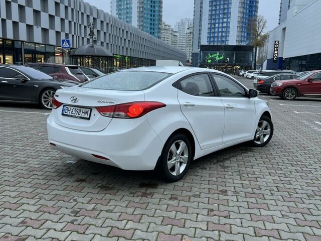 Білий Хендай Елантра, об'ємом двигуна 1.6 л та пробігом 141 тис. км за 8300 $, фото 6 на Automoto.ua
