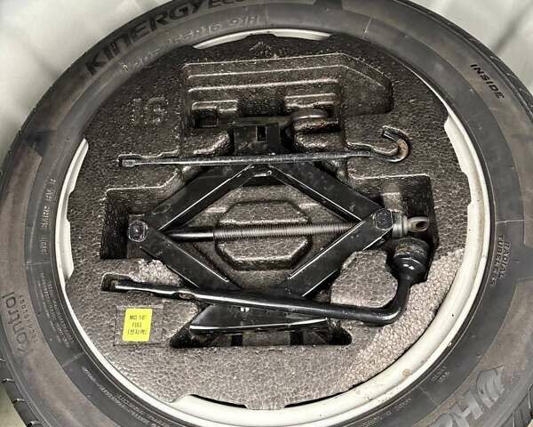 Белый Хендай Элантра, объемом двигателя 1.59 л и пробегом 187 тыс. км за 8700 $, фото 11 на Automoto.ua