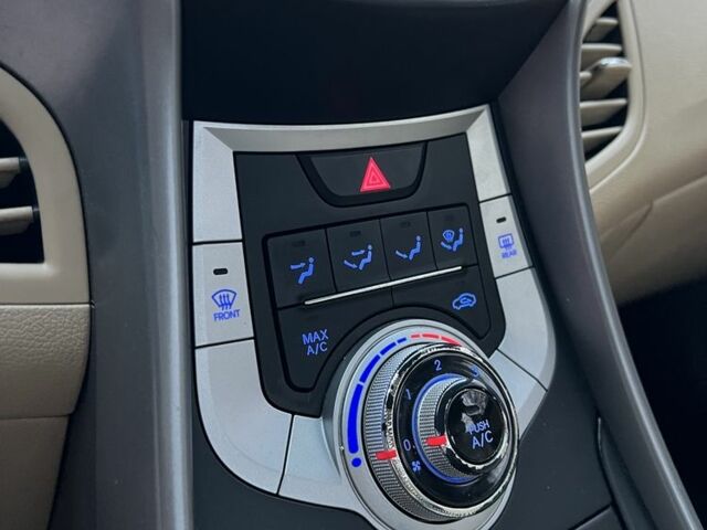 Білий Хендай Елантра, об'ємом двигуна 1.6 л та пробігом 141 тис. км за 8300 $, фото 13 на Automoto.ua