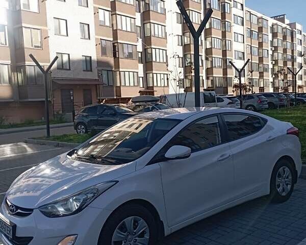 Білий Хендай Елантра, об'ємом двигуна 1.59 л та пробігом 220 тис. км за 8500 $, фото 5 на Automoto.ua