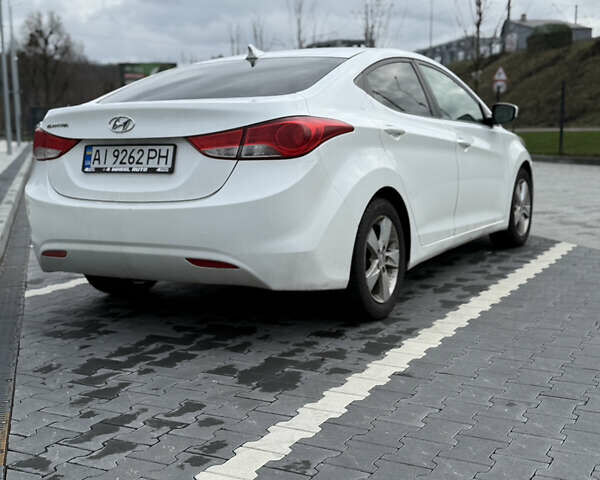 Білий Хендай Елантра, об'ємом двигуна 1.8 л та пробігом 252 тис. км за 7200 $, фото 11 на Automoto.ua