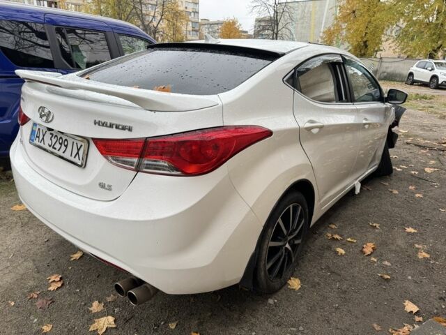 Білий Хендай Елантра, об'ємом двигуна 1.8 л та пробігом 155 тис. км за 4500 $, фото 2 на Automoto.ua