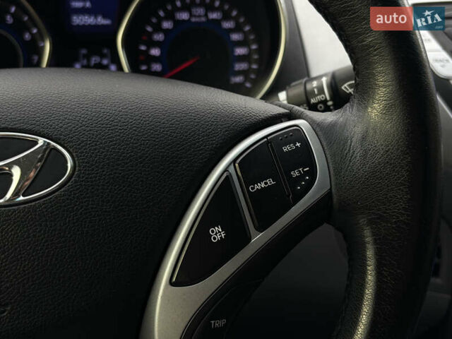 Хендай Элантра 2012 в Николаеве на Automoto.ua Белый Хендай Элантра, объемом двигателя 1.59 л и пробегом 192 тыс. км за 9499 $, фото 12 на Automoto.ua