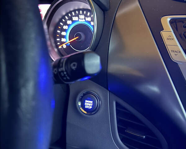 Белый Хендай Элантра, объемом двигателя 1.59 л и пробегом 66 тыс. км за 13000 $, фото 16 на Automoto.ua