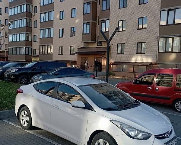 Білий Хендай Елантра, об'ємом двигуна 1.59 л та пробігом 220 тис. км за 8500 $, фото 9 на Automoto.ua