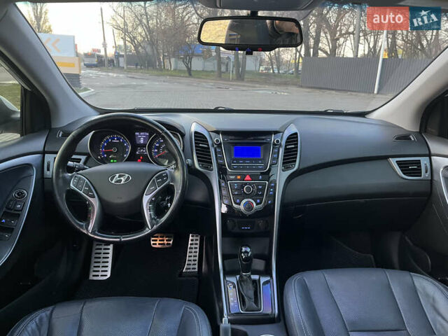 Белый Хендай Элантра, объемом двигателя 1.8 л и пробегом 109 тыс. км за 8250 $, фото 10 на Automoto.ua