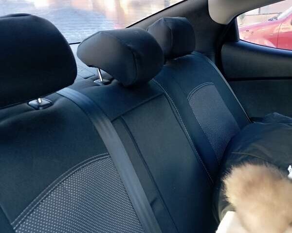 Білий Хендай Елантра, об'ємом двигуна 1.59 л та пробігом 220 тис. км за 8500 $, фото 14 на Automoto.ua