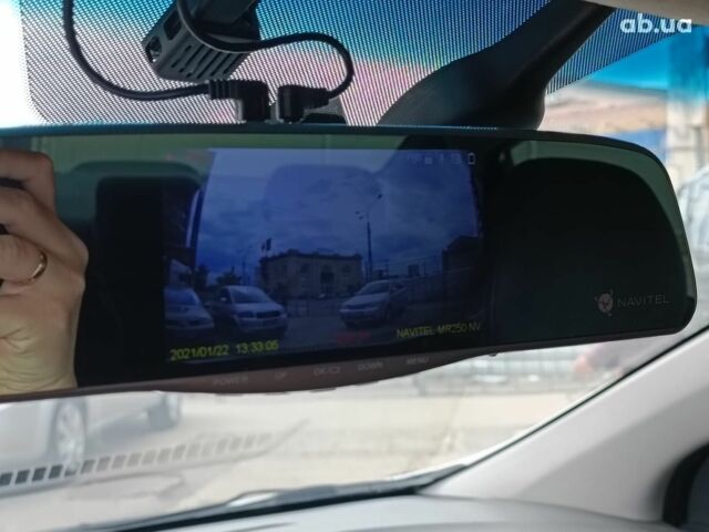 Белый Хендай Элантра, объемом двигателя 1.8 л и пробегом 169 тыс. км за 8690 $, фото 21 на Automoto.ua