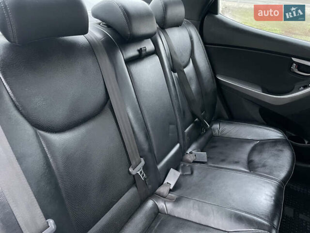 Білий Хендай Елантра, об'ємом двигуна 1.8 л та пробігом 143 тис. км за 8600 $, фото 17 на Automoto.ua