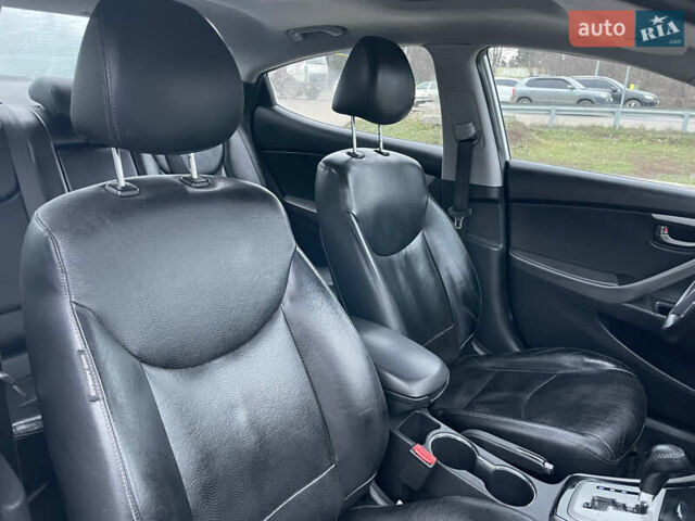 Білий Хендай Елантра, об'ємом двигуна 1.8 л та пробігом 143 тис. км за 8600 $, фото 22 на Automoto.ua