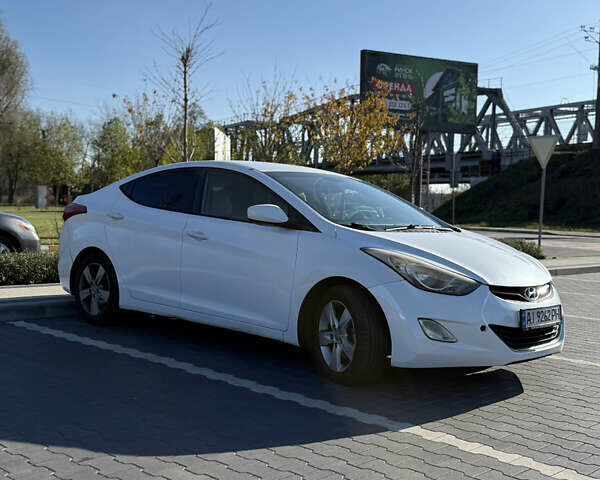 Белый Хендай Элантра, объемом двигателя 1.8 л и пробегом 255 тыс. км за 8400 $, фото 3 на Automoto.ua