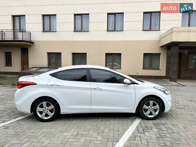 Белый Хендай Элантра, объемом двигателя 1.8 л и пробегом 229 тыс. км за 8900 $, фото 10 на Automoto.ua
