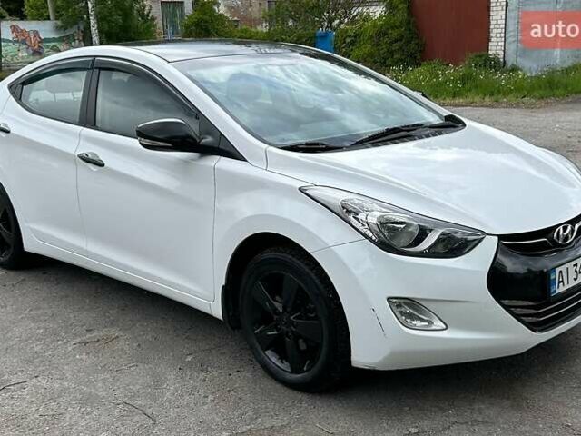 Белый Хендай Элантра, объемом двигателя 1.8 л и пробегом 110 тыс. км за 7500 $, фото 3 на Automoto.ua