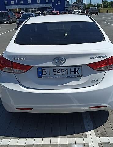 Белый Хендай Элантра, объемом двигателя 1.8 л и пробегом 182 тыс. км за 8800 $, фото 3 на Automoto.ua