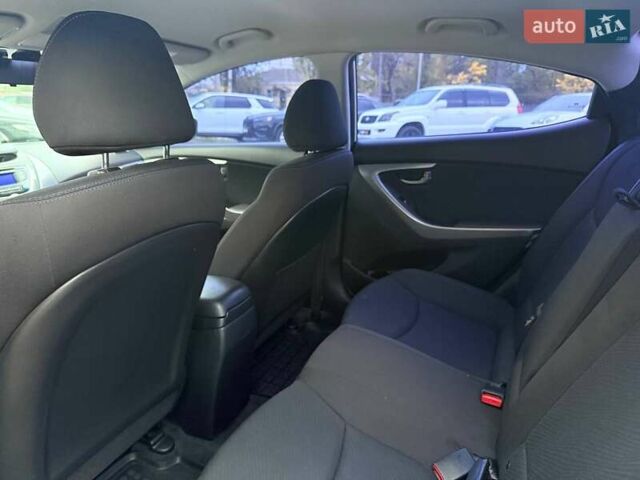 Білий Хендай Елантра, об'ємом двигуна 1.8 л та пробігом 93 тис. км за 12200 $, фото 16 на Automoto.ua