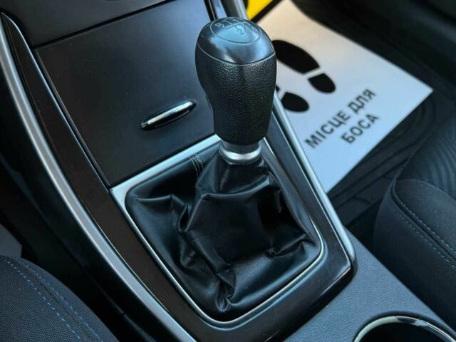 Білий Хендай Елантра, об'ємом двигуна 1.6 л та пробігом 201 тис. км за 7300 $, фото 11 на Automoto.ua