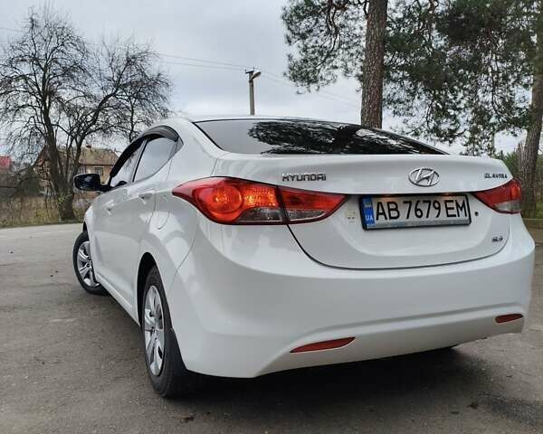 Белый Хендай Элантра, объемом двигателя 1.59 л и пробегом 113 тыс. км за 10300 $, фото 7 на Automoto.ua
