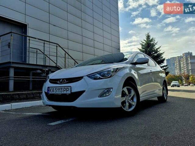 Белый Хендай Элантра, объемом двигателя 1.8 л и пробегом 83 тыс. км за 11300 $, фото 85 на Automoto.ua