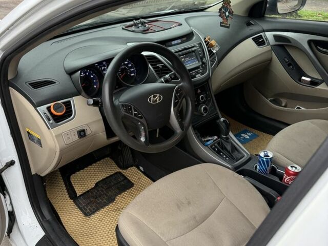 Белый Хендай Элантра, объемом двигателя 1.8 л и пробегом 181 тыс. км за 6873 $, фото 10 на Automoto.ua