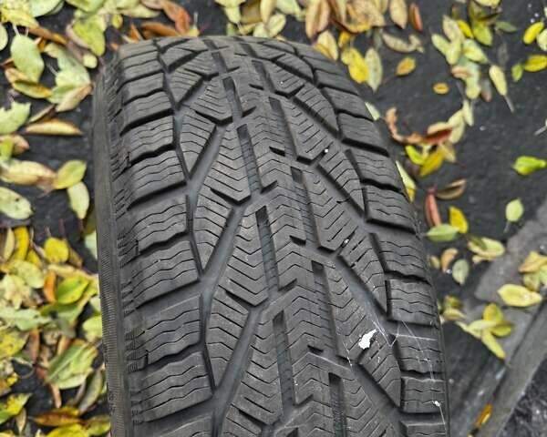 Хендай Елантра 2014 у Сумах на Automoto.ua Білий Хендай Елантра, об'ємом двигуна 1.8 л та пробігом 198 тис. км за 7800 $, фото 11 на Automoto.ua