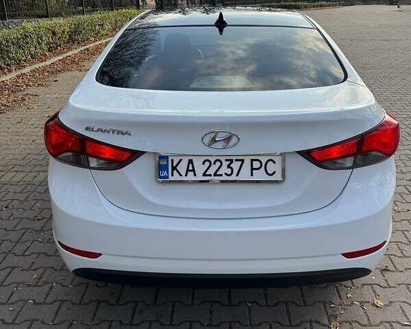 Білий Хендай Елантра, об'ємом двигуна 1.8 л та пробігом 155 тис. км за 7400 $, фото 8 на Automoto.ua