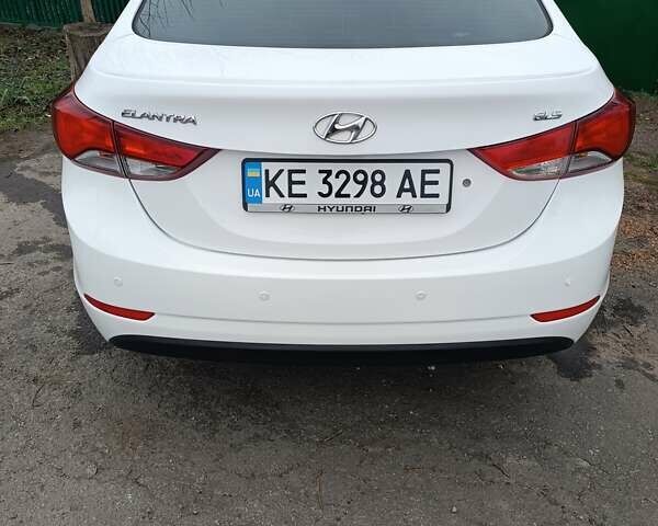 Білий Хендай Елантра, об'ємом двигуна 1.59 л та пробігом 240 тис. км за 9500 $, фото 2 на Automoto.ua