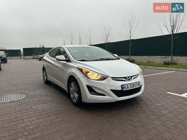 Білий Хендай Елантра, об'ємом двигуна 1.8 л та пробігом 235 тис. км за 7700 $, фото 6 на Automoto.ua