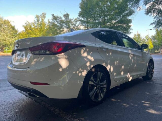 Белый Хендай Элантра, объемом двигателя 2 л и пробегом 75 тыс. км за 2300 $, фото 5 на Automoto.ua