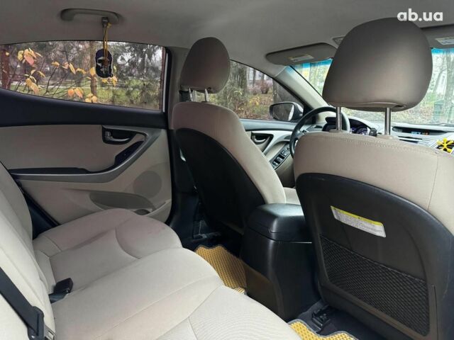 Белый Хендай Элантра, объемом двигателя 1.8 л и пробегом 163 тыс. км за 10290 $, фото 24 на Automoto.ua