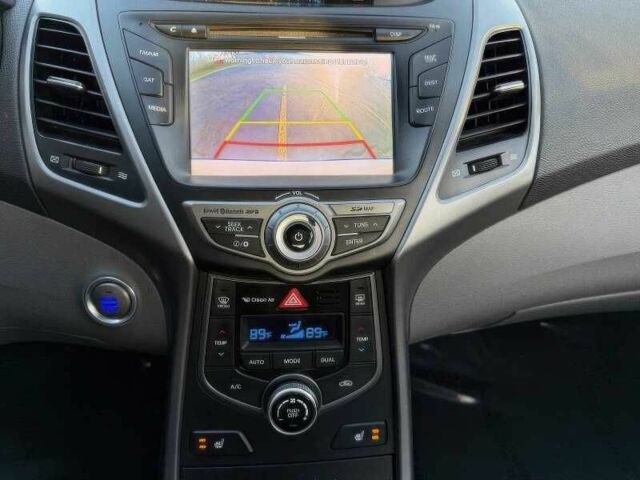 Белый Хендай Элантра, объемом двигателя 1.8 л и пробегом 119 тыс. км за 5700 $, фото 10 на Automoto.ua