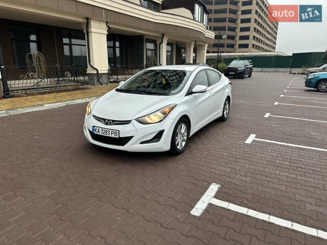 Білий Хендай Елантра, об'ємом двигуна 1.8 л та пробігом 235 тис. км за 7700 $, фото 1 на Automoto.ua