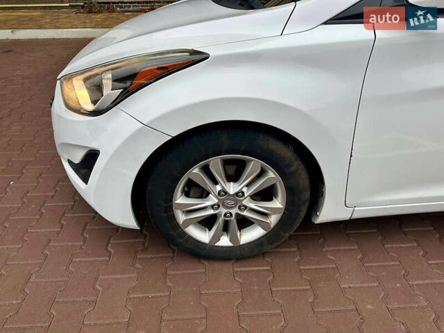 Белый Хендай Элантра, объемом двигателя 1.8 л и пробегом 127 тыс. км за 8400 $, фото 9 на Automoto.ua