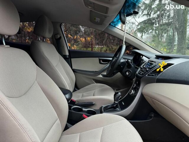 Белый Хендай Элантра, объемом двигателя 1.8 л и пробегом 163 тыс. км за 10290 $, фото 28 на Automoto.ua