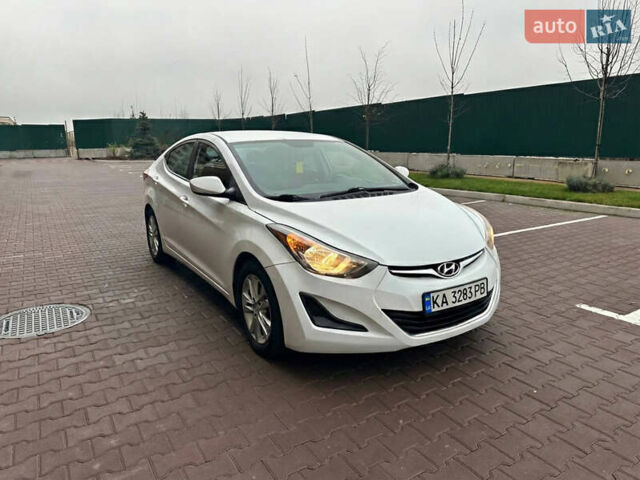 Белый Хендай Элантра, объемом двигателя 1.8 л и пробегом 127 тыс. км за 8400 $, фото 6 на Automoto.ua
